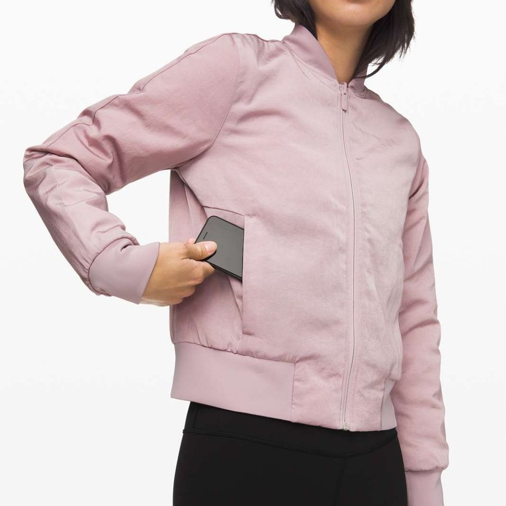 Lululemon Non-Stop Bombe
